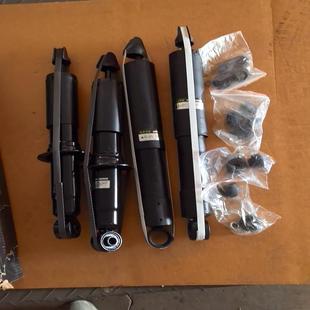 议价处理一套丰田3400减震器，新的没装过车，一套4个，前2