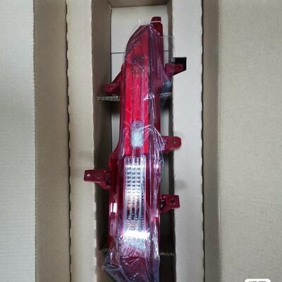 议价现代现代全新胜达四代胜达后尾灯后雾灯第四代胜达原厂后杠灯
