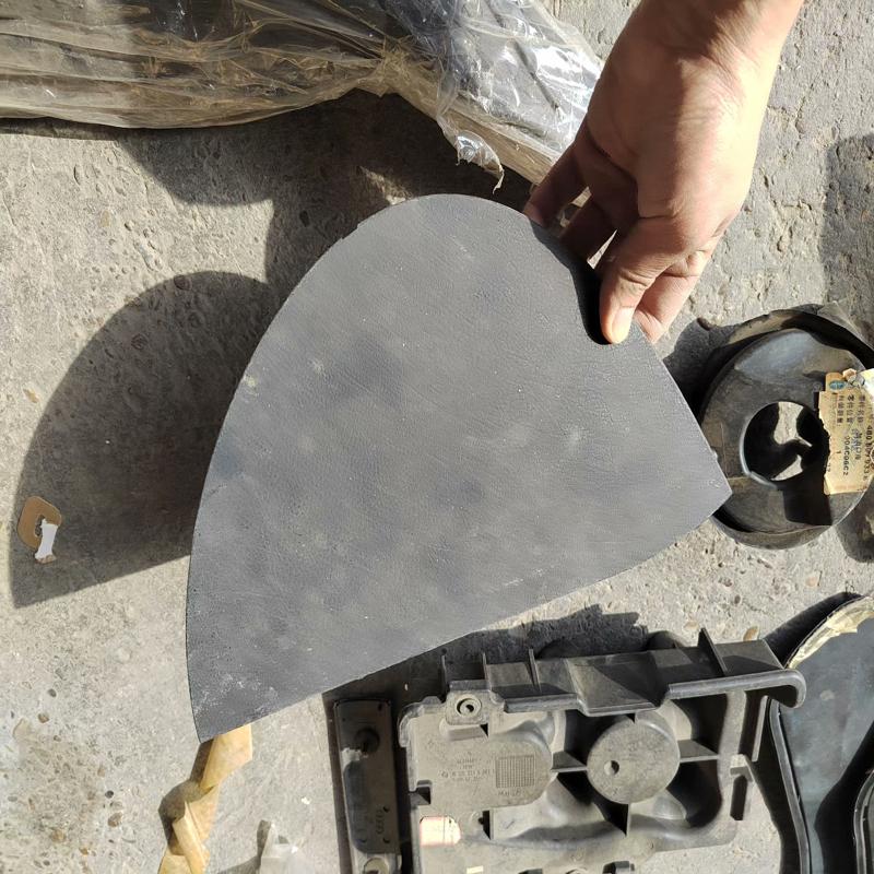 议价老款奥迪A6 C5仪表台侧盖板（右）  右仪表台侧板 右