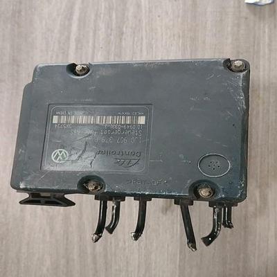 议价大众帕萨特新领域abs泵，原厂件拆车质量保证，编号对上就