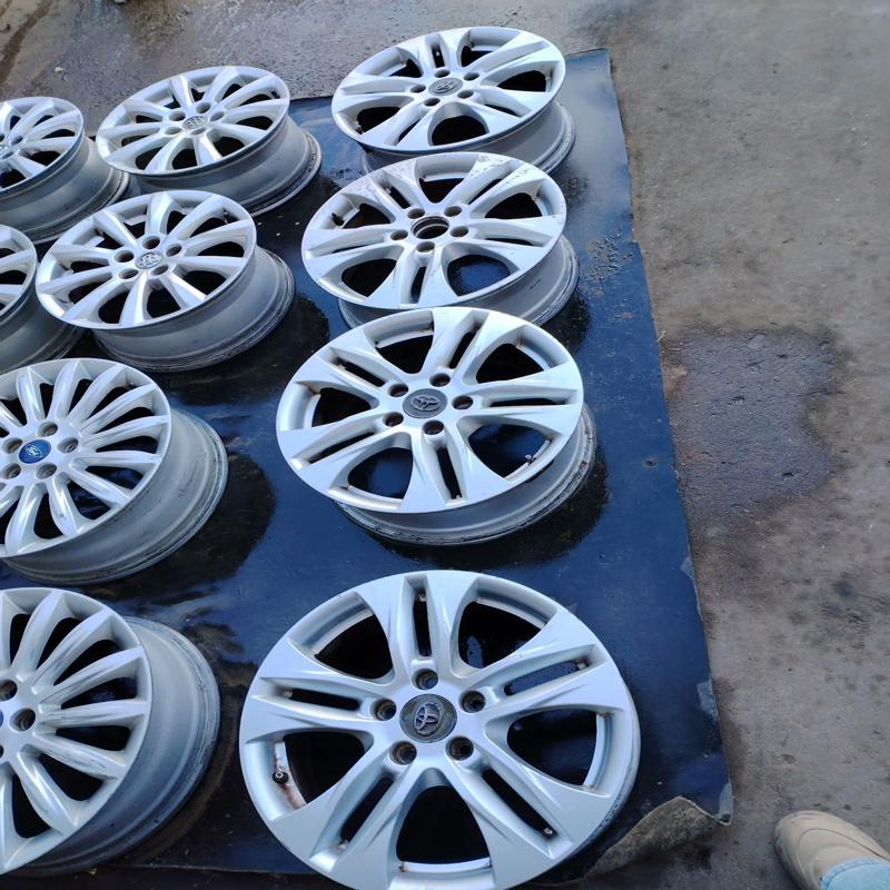 议价原厂拆车17寸哈弗H6轮毂原装正品拆车标价单价别老是问四