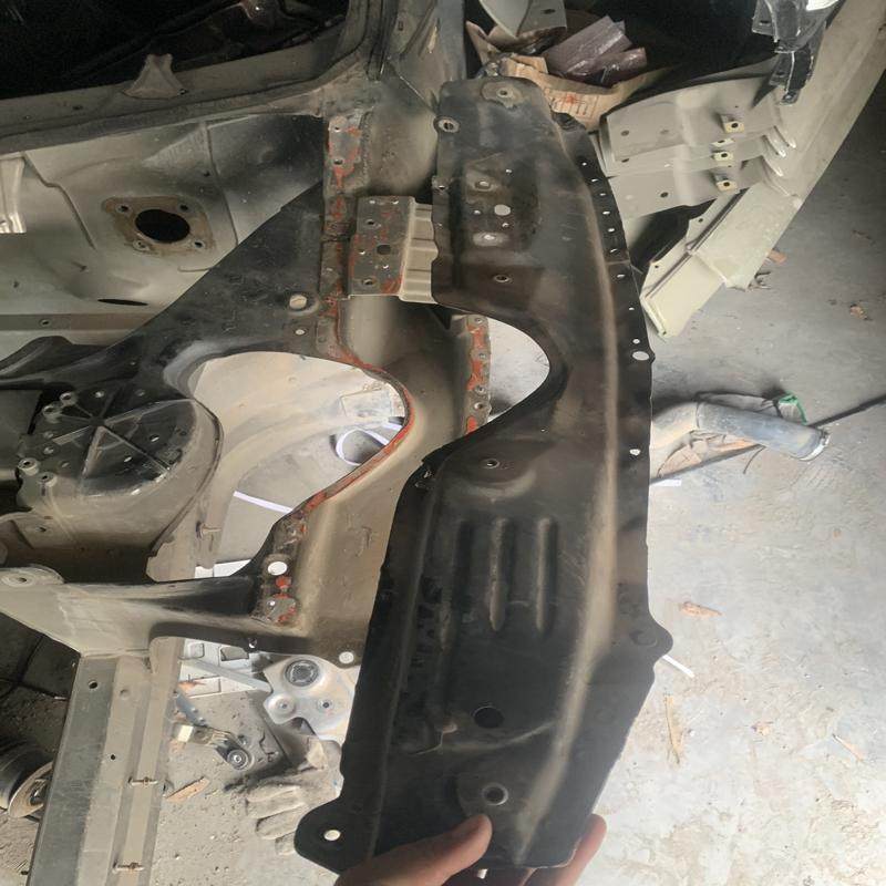 议价特斯拉models老款叶子板加强筋～纯拆