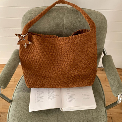 秋冬新款麂皮绒复古编织托特包女