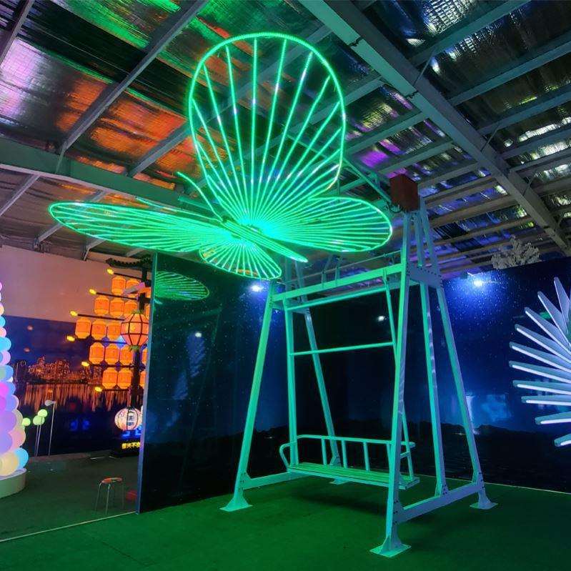 月亮网红led秋千设施动态蝴蝶吊椅秋千摇椅户外大型游乐发光水幕