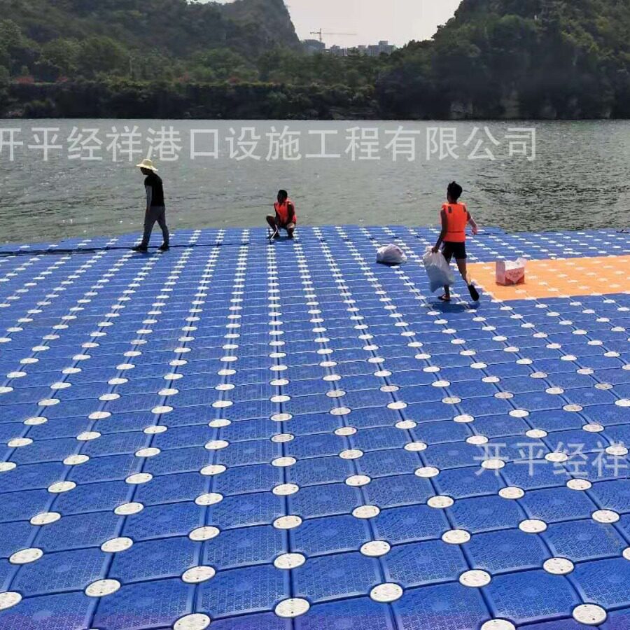 水上塑料浮筒平台浮桥码头搭建