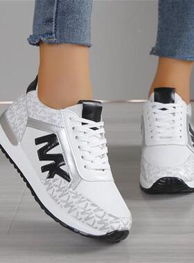 Spring New Breathable Women's Running Shoes Stud