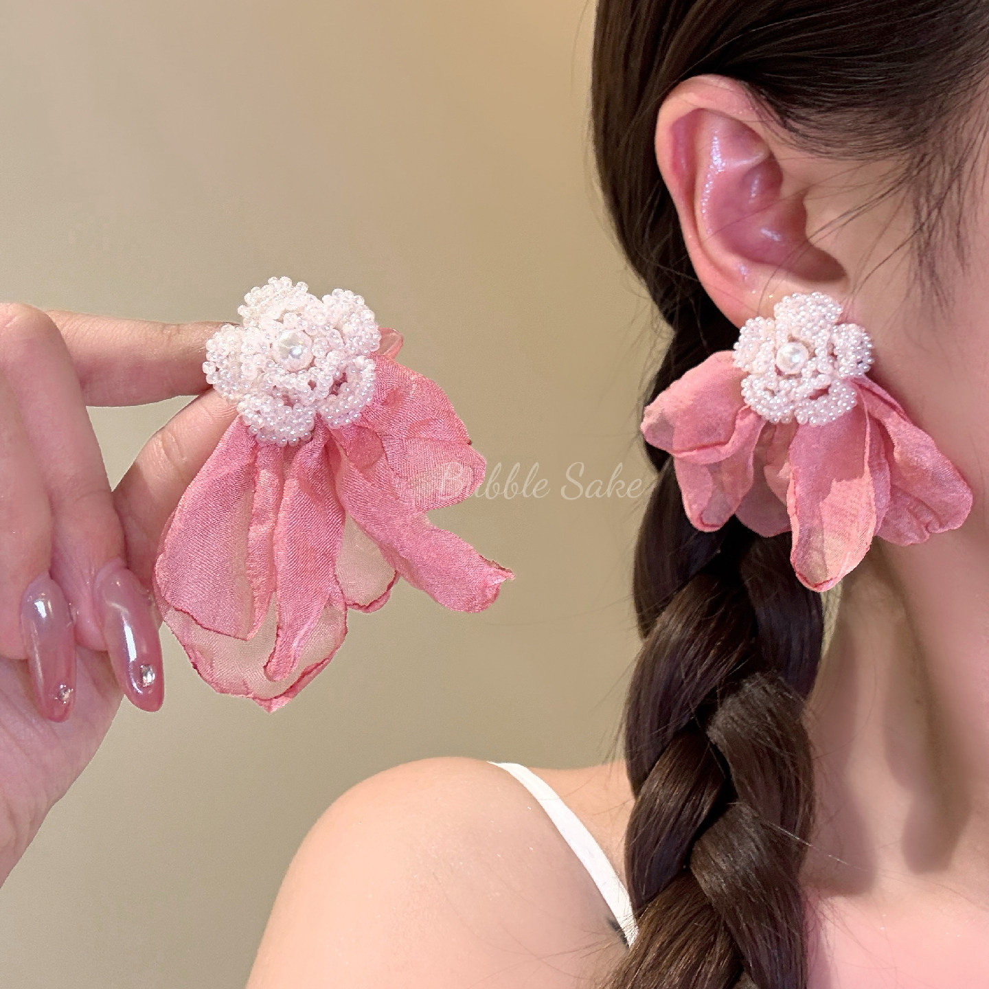 蜜桃日记 海边度假风粉色花朵串珠耳环女2026新款独特漂亮耳饰品