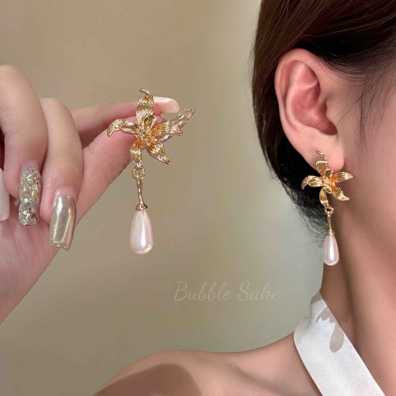 温莎千金 金色鸢尾花珍珠耳环女轻奢小众高级感耳钉法式夸张耳饰