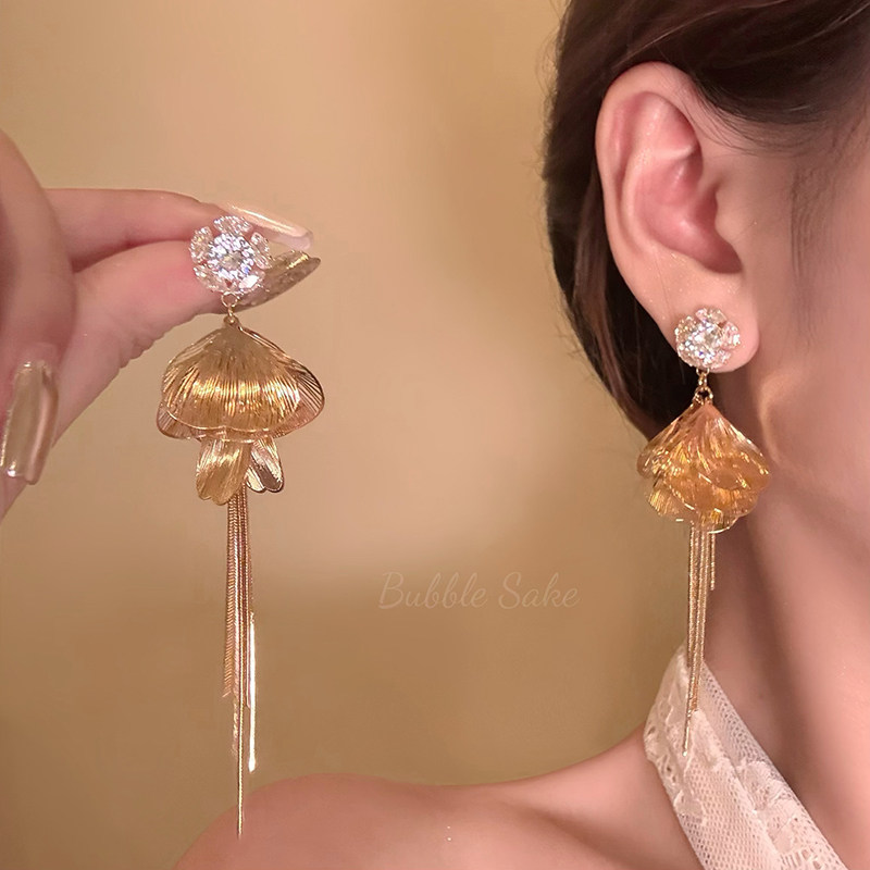 贵气鎏金 金色花瓣流苏耳环女轻奢高级感气质耳钉晚礼服配饰耳饰,饰品/流行首饰/时尚饰品新,耳环,淘宝优惠券,粉丝福利购,淘宝优惠卷