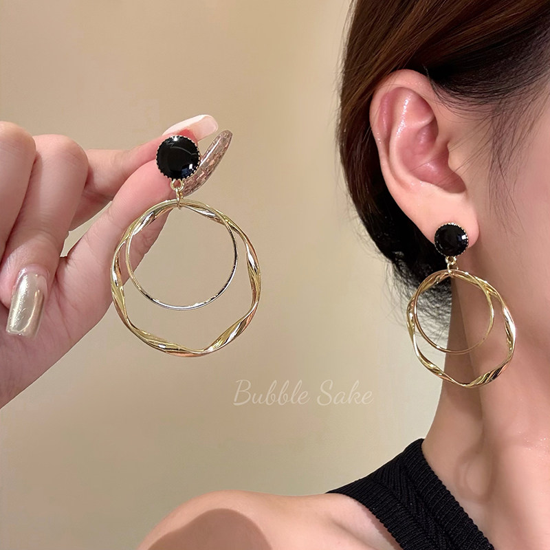 智性女主 气质黑色大圆圈耳环女轻奢小众设计感高级耳钉夸张耳饰,饰品/流行首饰/时尚饰品新,耳环,淘宝优惠券,粉丝福利购,淘宝优惠卷