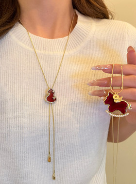 满满福运！新年红色葫芦小马项链