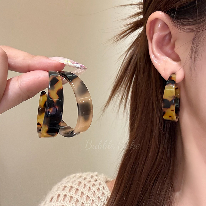 浓情可可 宽边复古圈圈耳环豹纹女2025新款秋冬高级小众耳圈耳饰