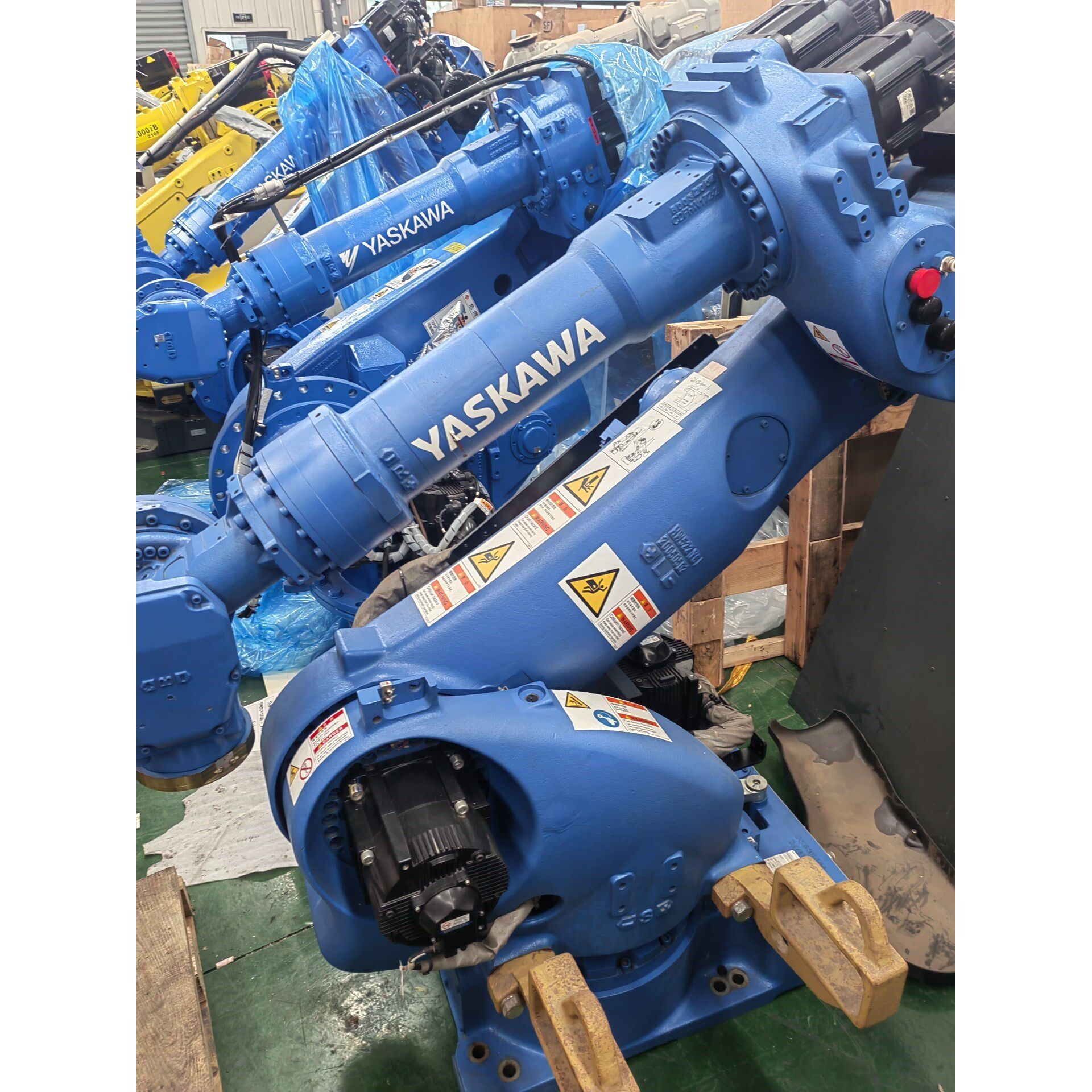 安川gp180六轴码垛机器人机械手臂负载180kg议价