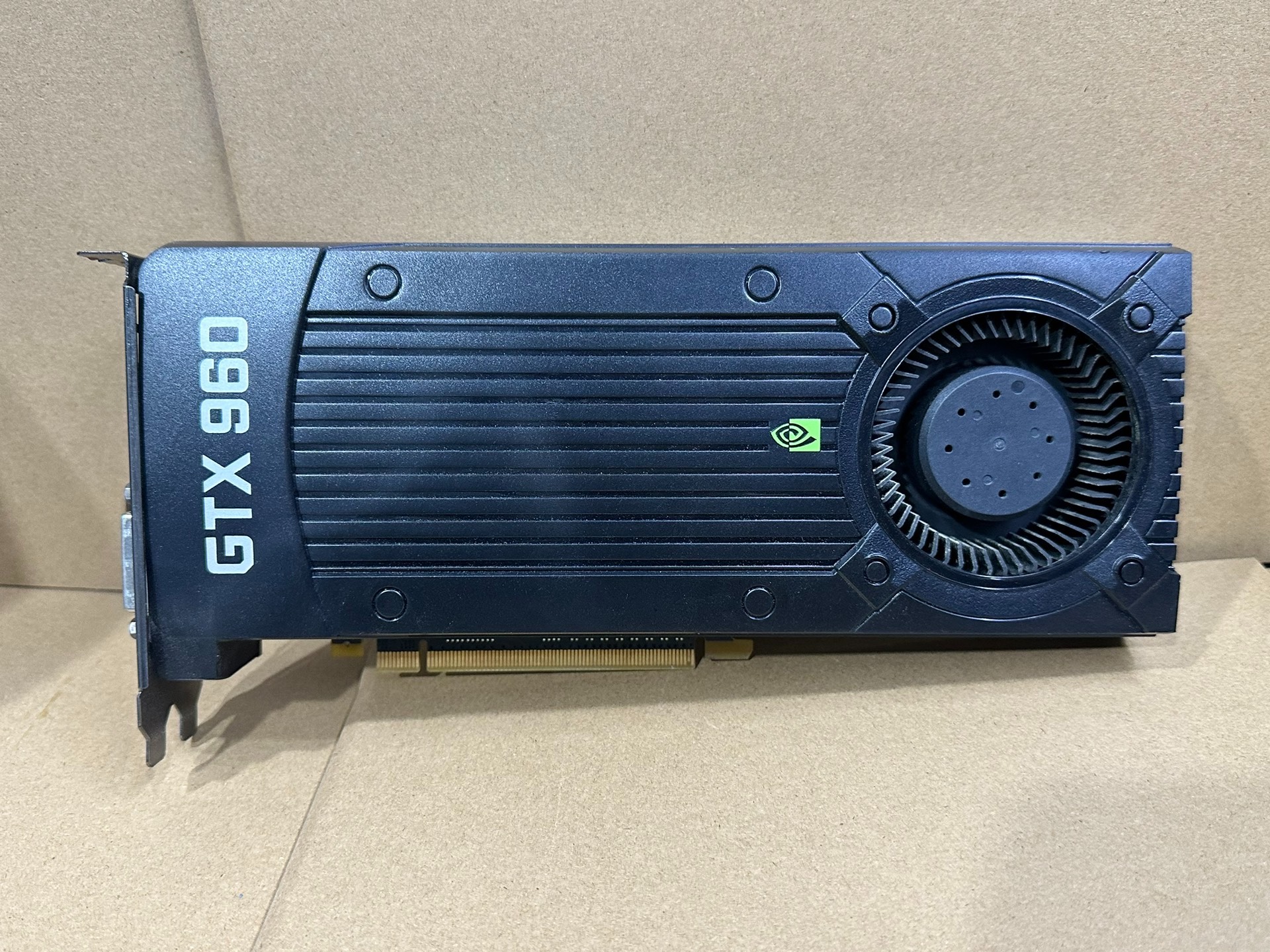 丽台GTX960 2GD5 128位显卡！需6p外接供电！成