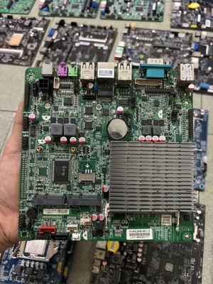 研域工控ITX-JR19-D812E J1800集成CPU主