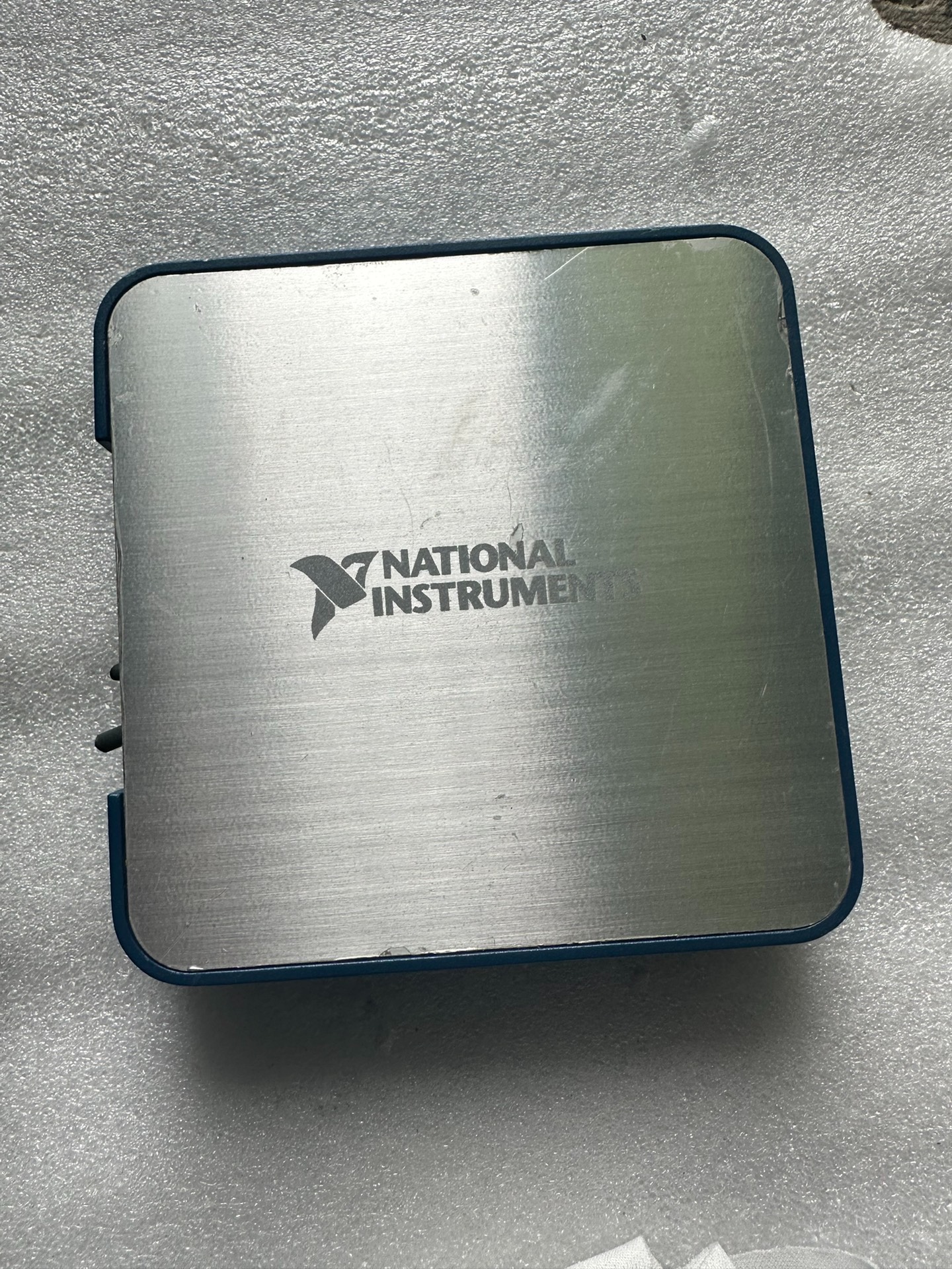 NI SCB-68A   数量8个 议价