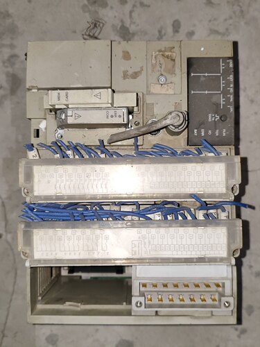 TSX3722001   施耐德PLC