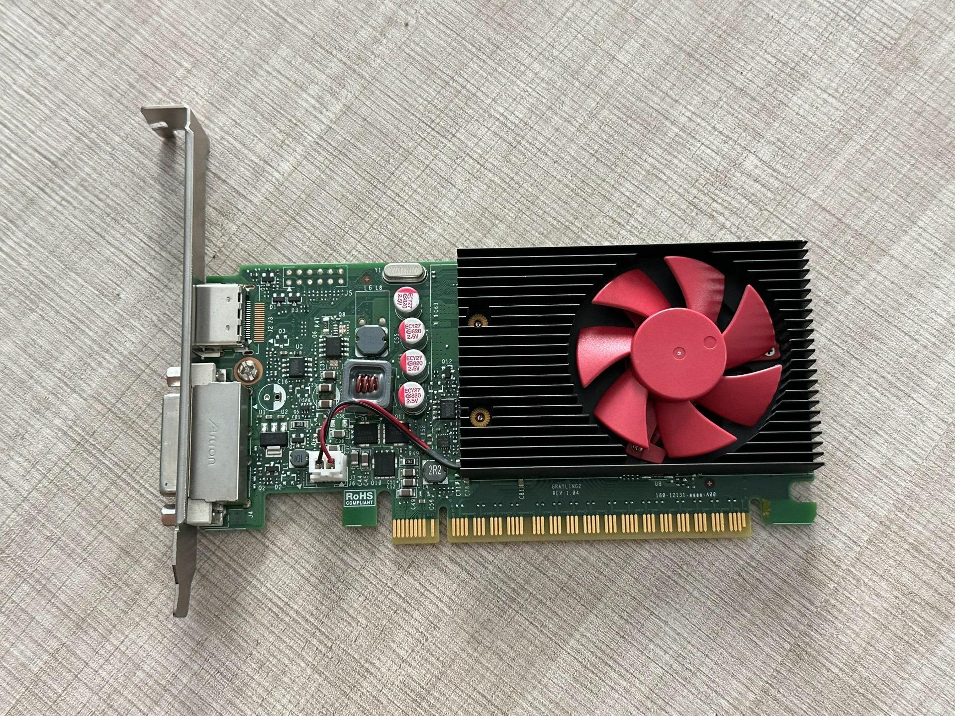 和硕GT730 1G显卡  拆机显卡成色很新，实物如图，性能