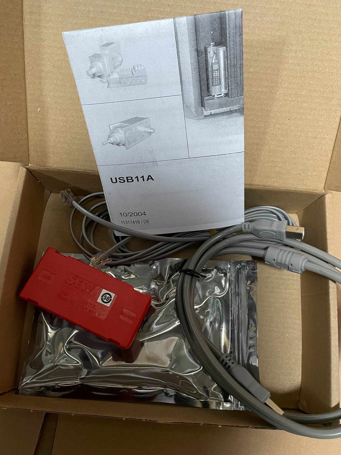 USB11A 08248331 全新SEW变频器通讯适配器数议价