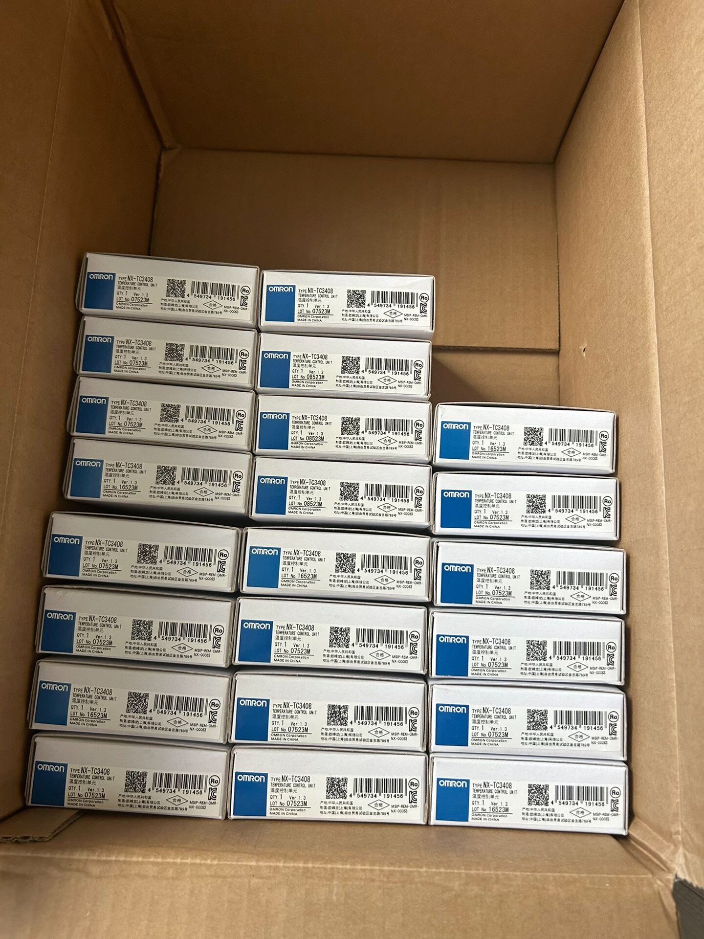 欧姆龙NX-TC3408 打包出数量22个