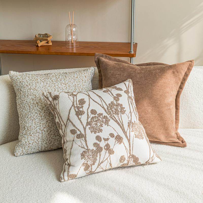 法式奶油中古风抱枕高级感