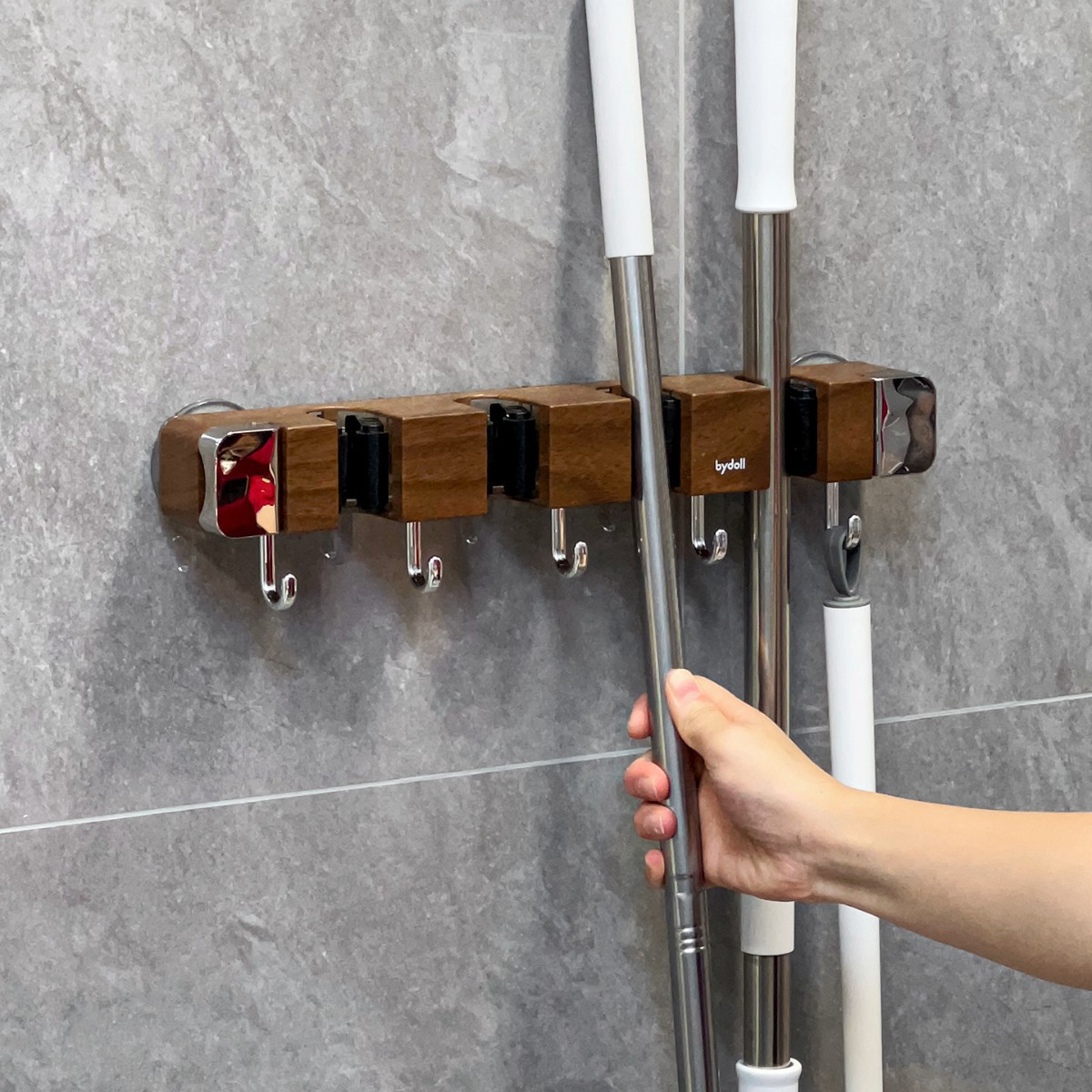 高端中古风卫生间专用拖把架吸盘