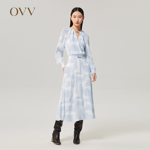 【爱情而已同款】OVV Outlet女23姆米印花V领长袖连衣裙