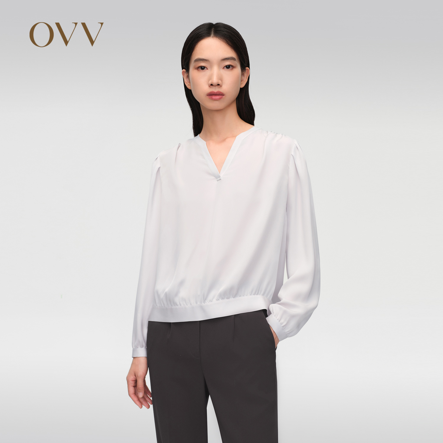 【重磅真丝】OVVOutlet2024春夏新款女装22MM双乔V领长袖衬衫