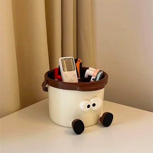 卡通可爱笔筒桌面收纳桶学生宿舍文具整理盒子大容量化妆刷收纳盒