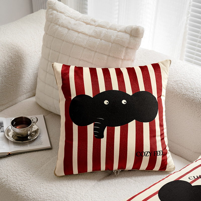 HOUOHd大象抱枕被子两用红色喜庆车用空调枕头毯子二合一午睡ins