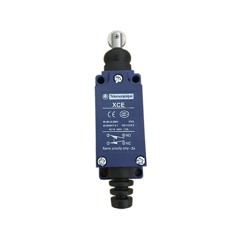 XCE145C限位行程开关长度可调热塑滚轮摇杆1常开1常