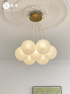 西早 星球灯泡泡球吊灯 法式奶油风卧室魔豆玻璃月球客厅网红灯具