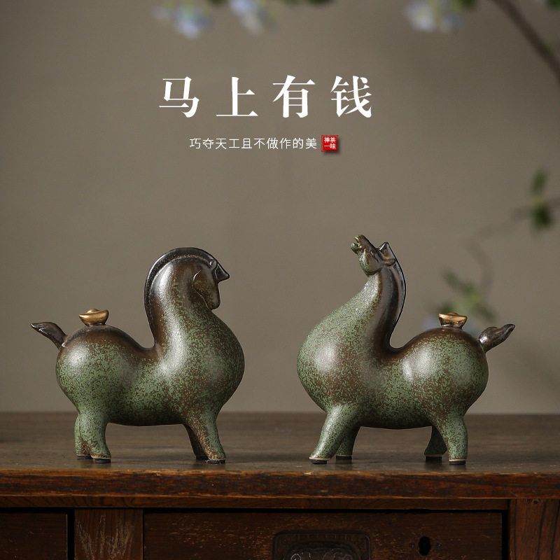 创意唐马摆件陶瓷动物马中式客厅书房办公室桌面装饰品工艺品