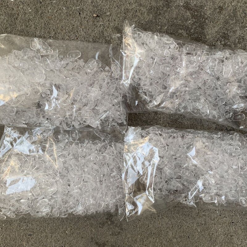 眼镜鼻托硅胶硬芯锁螺丝瓜子型常规鼻托二百五十副