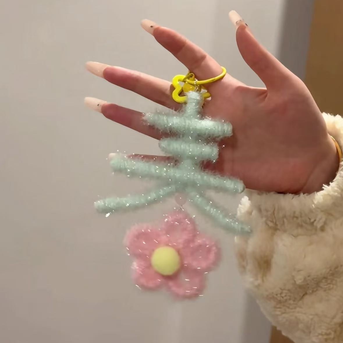 新款春日氛围扭扭棒手工材料包diy春日挂件创意制作送闺蜜钥匙扣