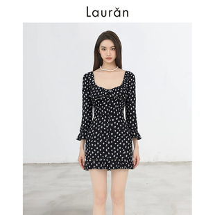 高允真同款 黑色茶歇碎花连衣裙女春夏设计感收腰气质荷叶边短裙子