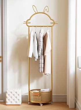 2I轻奢挂衣架落地卧室隔夜挂衣服架子家用入户置物收纳脏衣篮衣帽