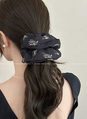 公主落难黑色印花图案飘带大肠圈女绑发低发丸子头头绳高级感发饰