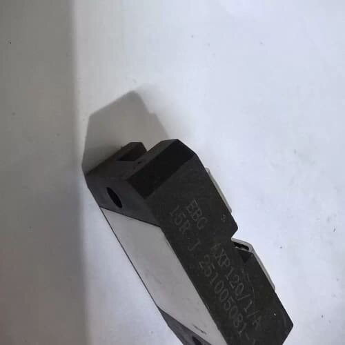 议价EBG AXP120/1/A 15RJ 成色还可