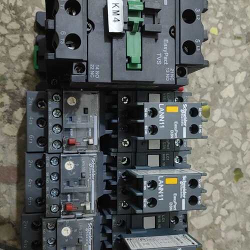 议价出EasyPact接触器和辅助触点，型号LC1E50和