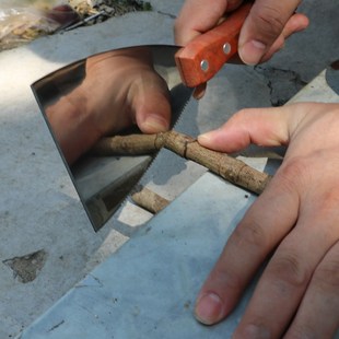 多功能清洁铲刀油灰刀锯齿不锈钢刀身实木手柄带挂空3寸4寸5寸