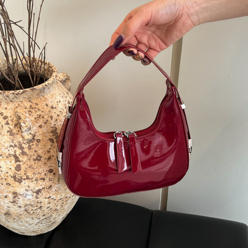 跨境单肩红色包包女2024新款简约时尚漆皮亮面手提包腋下包新月