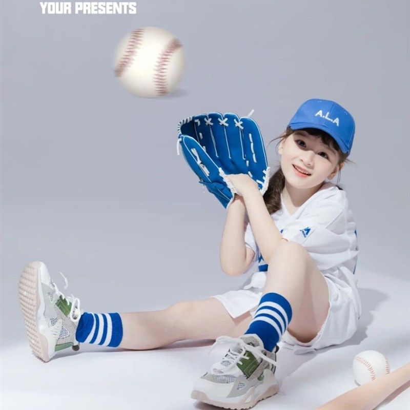 新创意儿童潮拍摄影拍照道具棒球棍影楼室内写真艺术照摆件运动风