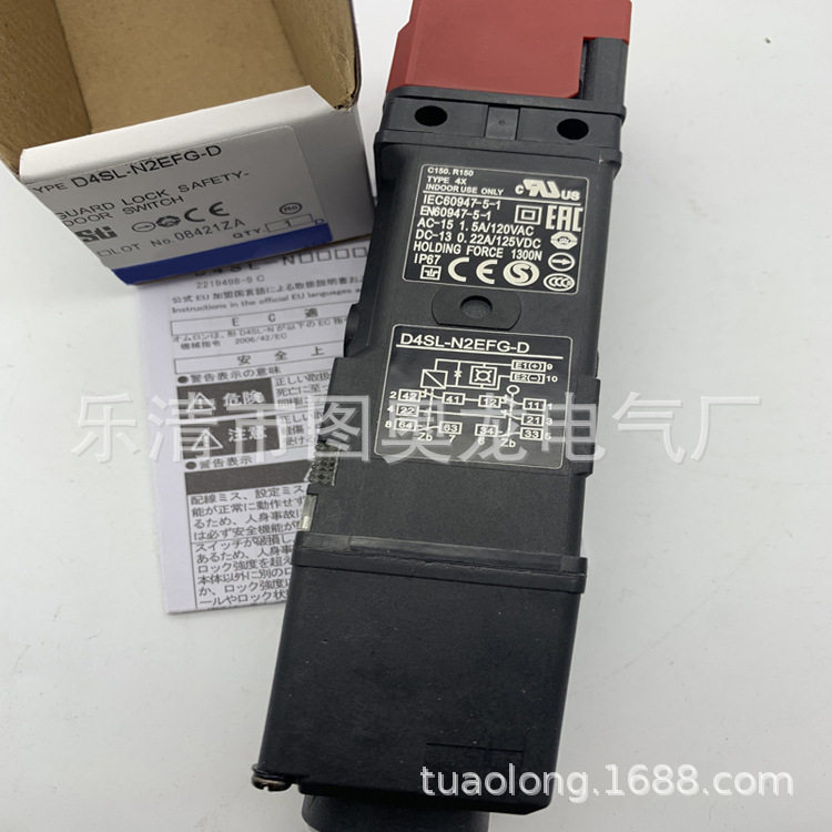 全新实物拍摄D4SL-N2SFG/N2TFG/N2UFG/N2VFG/N2RDA-N安全门开关