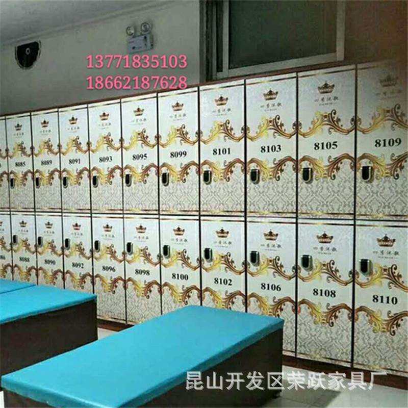 木质欧式洗浴中心更衣柜铝皮场彩绘门健身房桑拿房更衣柜员工衣柜