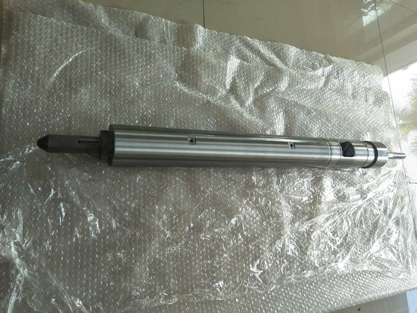华希海天注塑机200T/55料管组