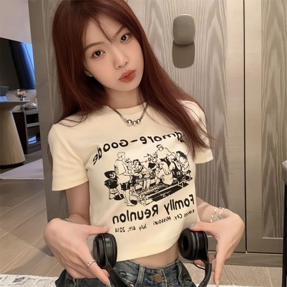 印花t恤女2026夏季新款美式复古辣妹短款修身上衣小心机杏色短袖