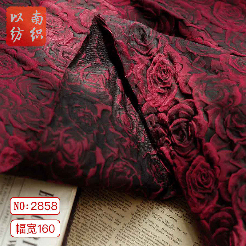 浮雕暗红立体玫瑰提花暗黑系色织