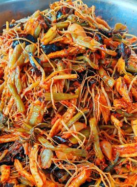 云南特产勐嘎傣味八宝酸菜德宏泡菜咸菜即食酸辣下饭菜八宝腊腌菜