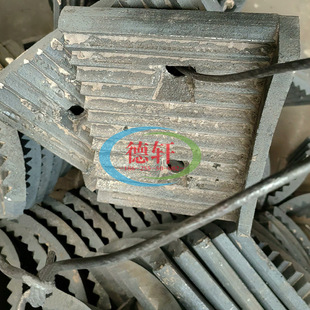 颚式破碎机配件高锰钢鄂板齿板牙板锤式破碎机锻打合金锤头筛条